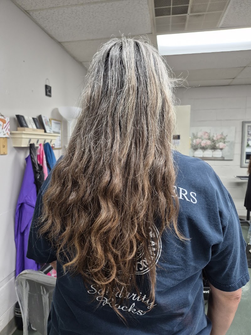 Mane Attraction Hair Designs, beauty salon in Danville, VA, photo 1 of 2